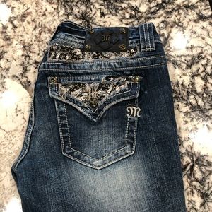 LIKE NEW Miss Me Jeans
